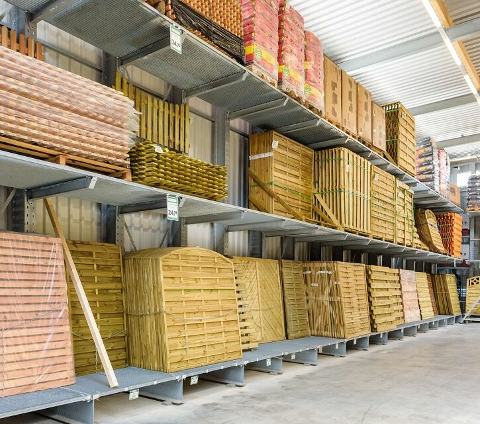 [Translate "Hungary"] Cantilever racking building material