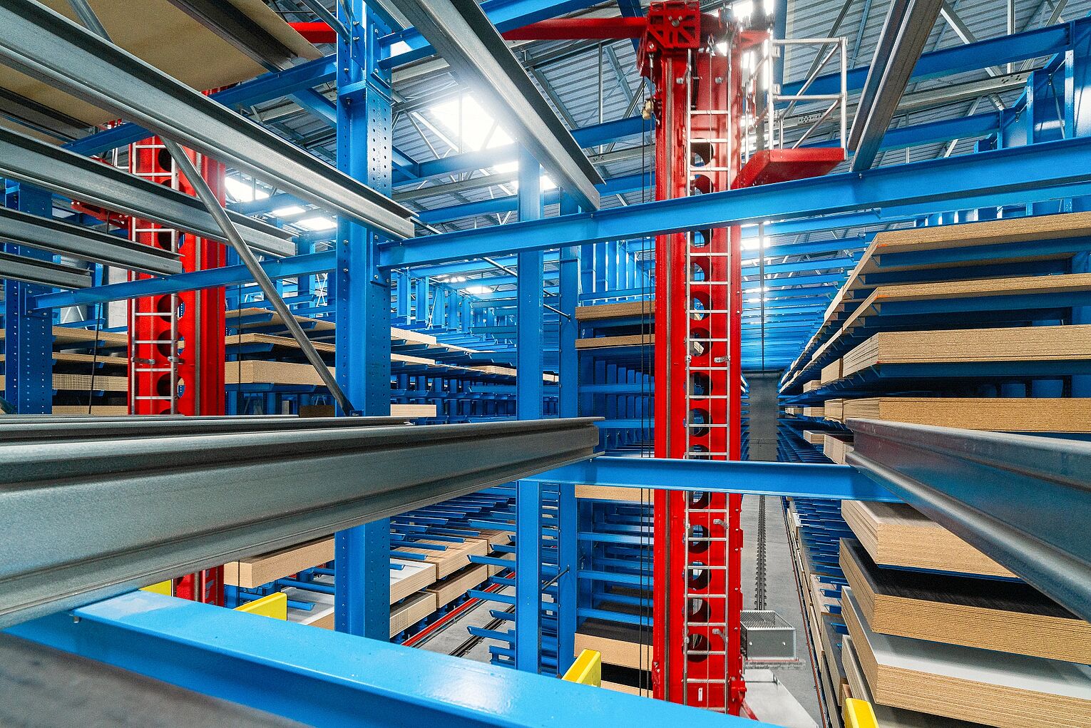 [Translate "Hungary"] Cantilever racking